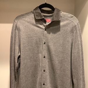 Men’s casual shirt
